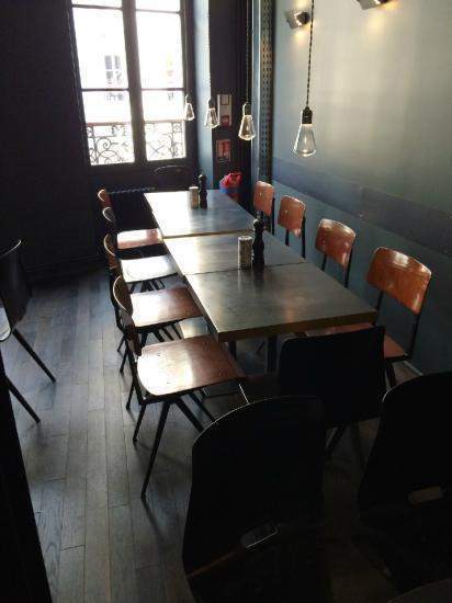 Meubles métalliques Stains