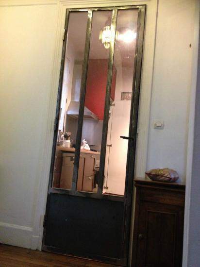 Porte métallique Stains